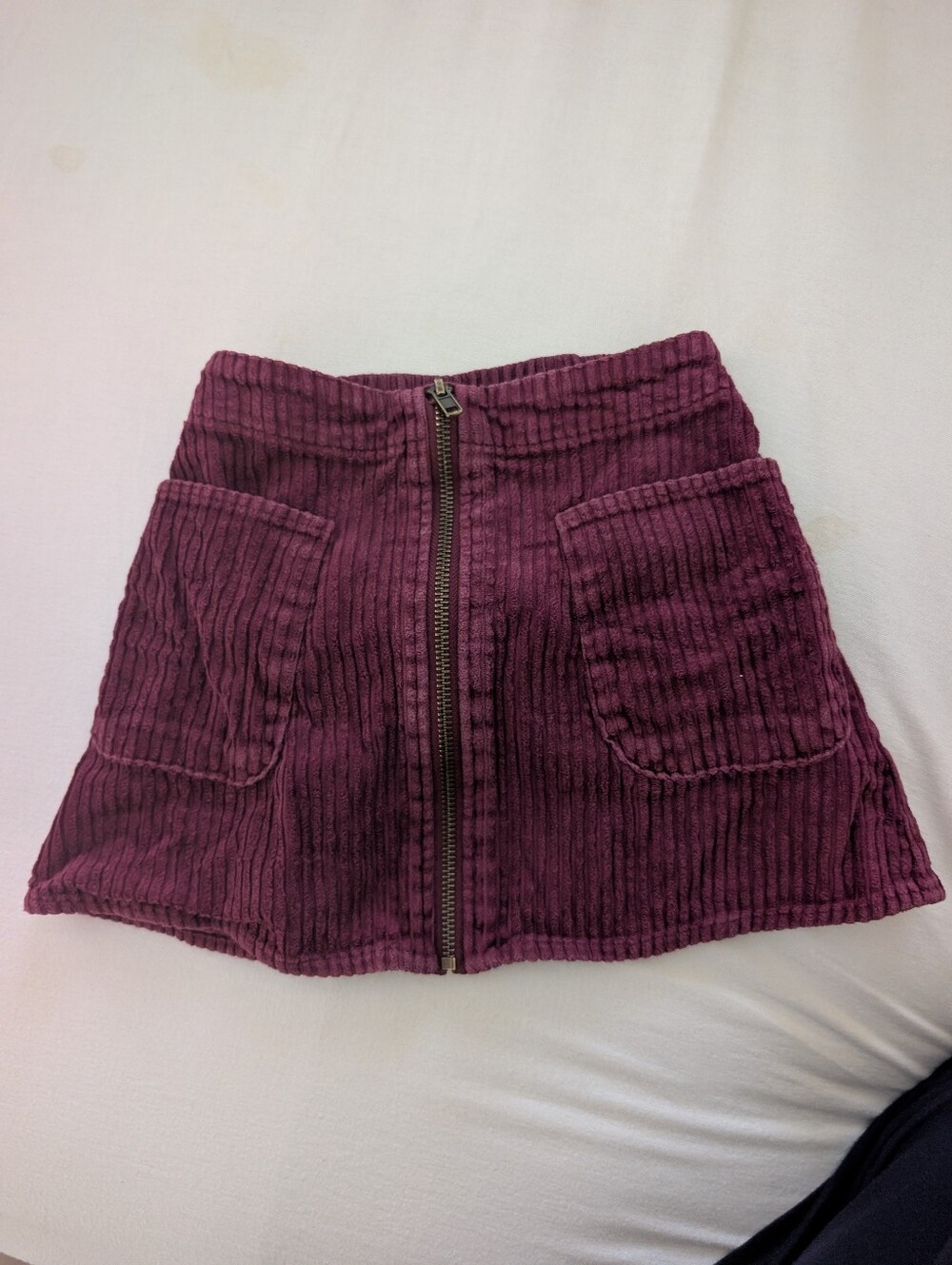 Girls Corduroy Front-Zip Skirt - Burgundy